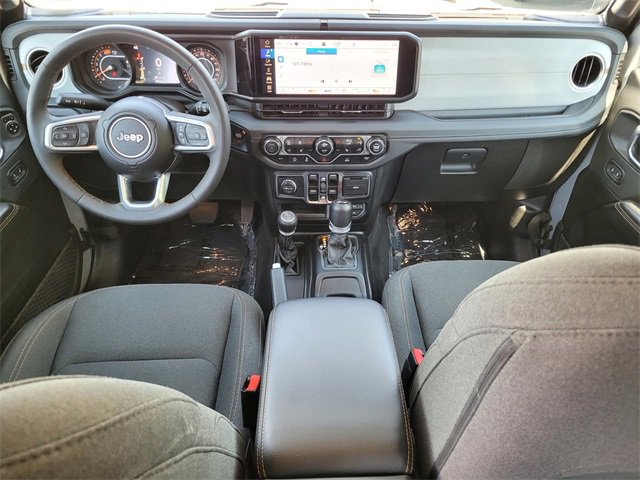 Used 2024 Jeep Wrangler Sahara image 14