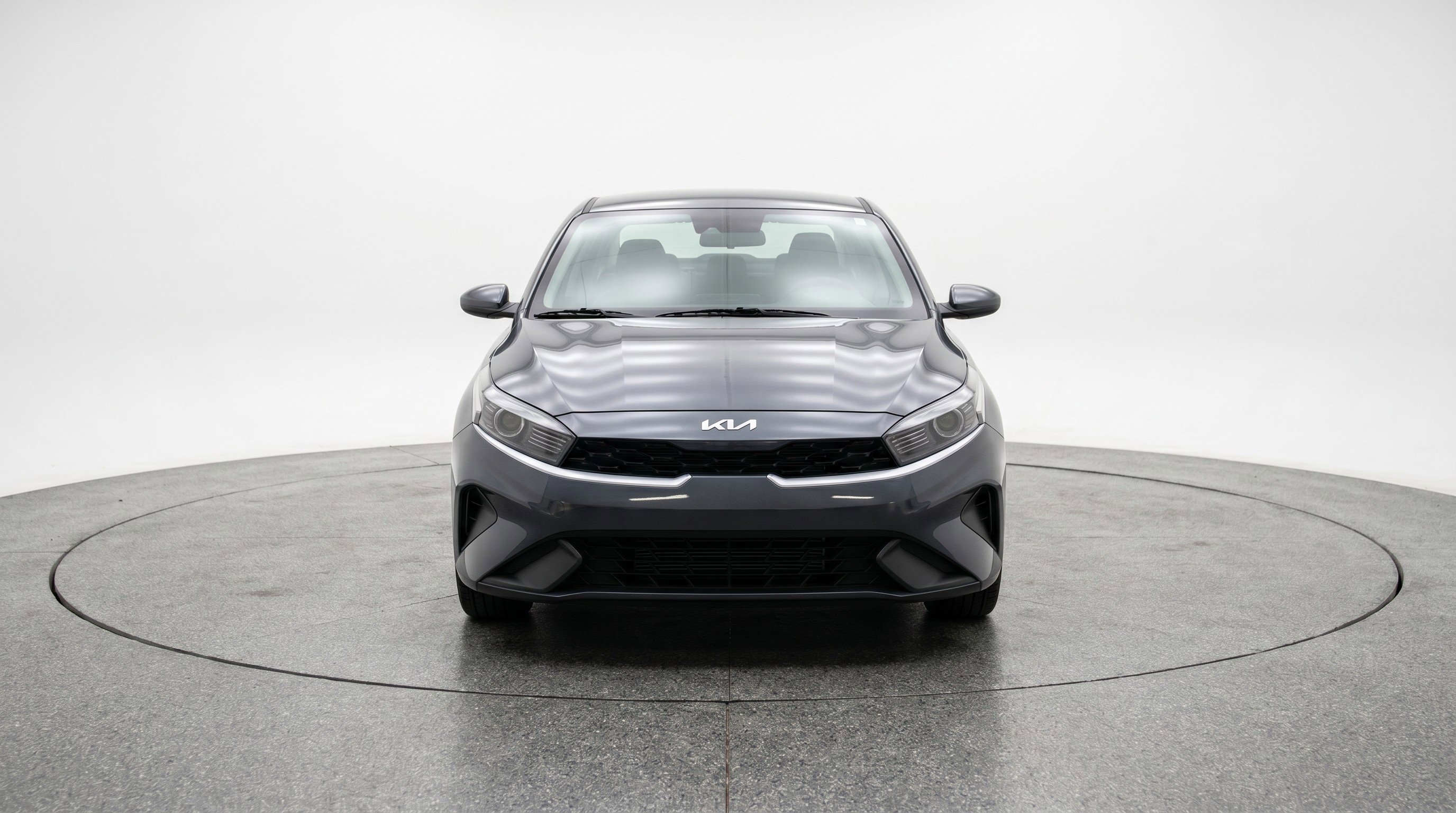 Used 2024 Kia Forte LXS FWD image 2