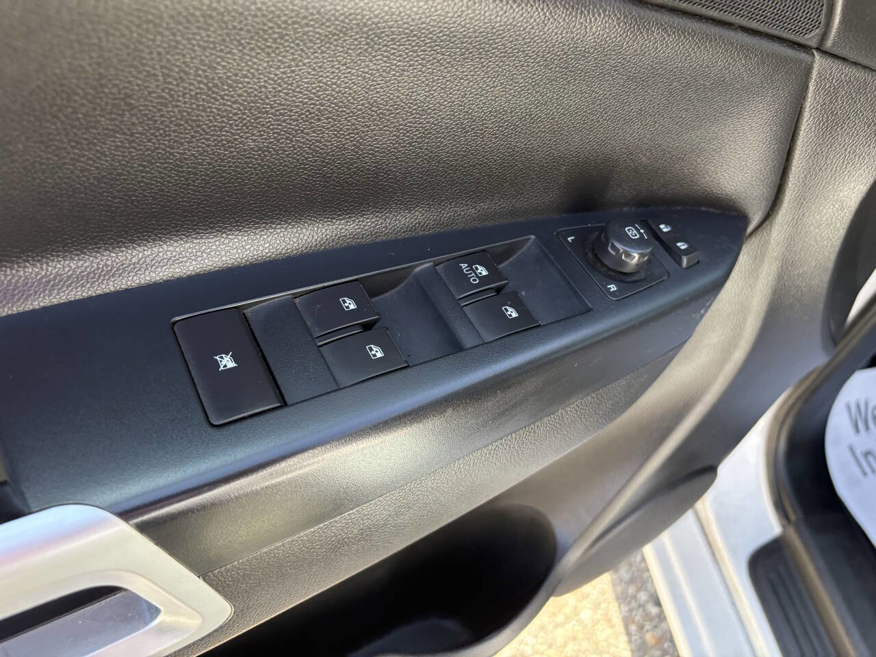 Used 2014 Chevrolet Captiva Sport LTZ FWD image 27