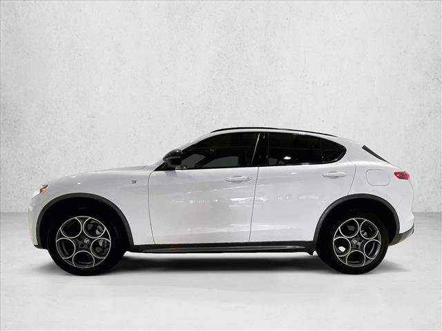 Used 2024 Alfa Romeo Stelvio Ti AWD/4WD image 6