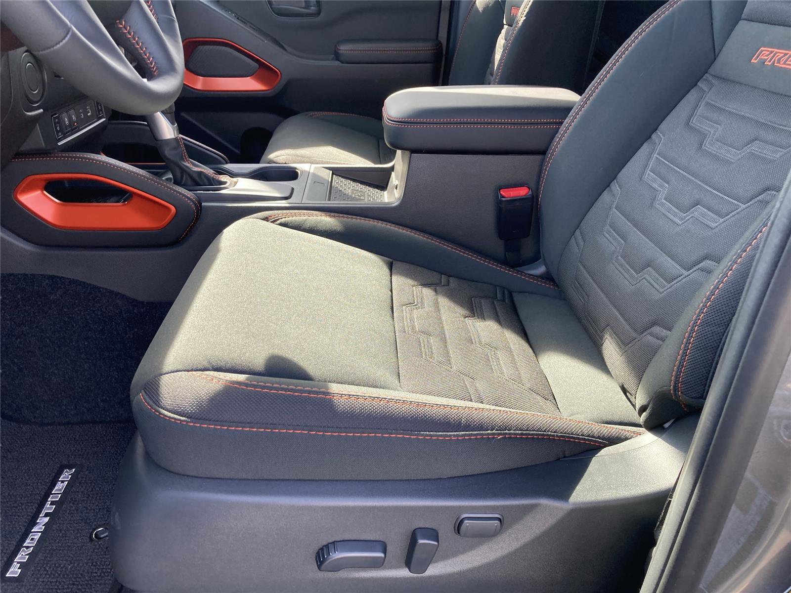 New 2026 Nissan Frontier Pro-X w/ Pro-X Convenience Package image 26
