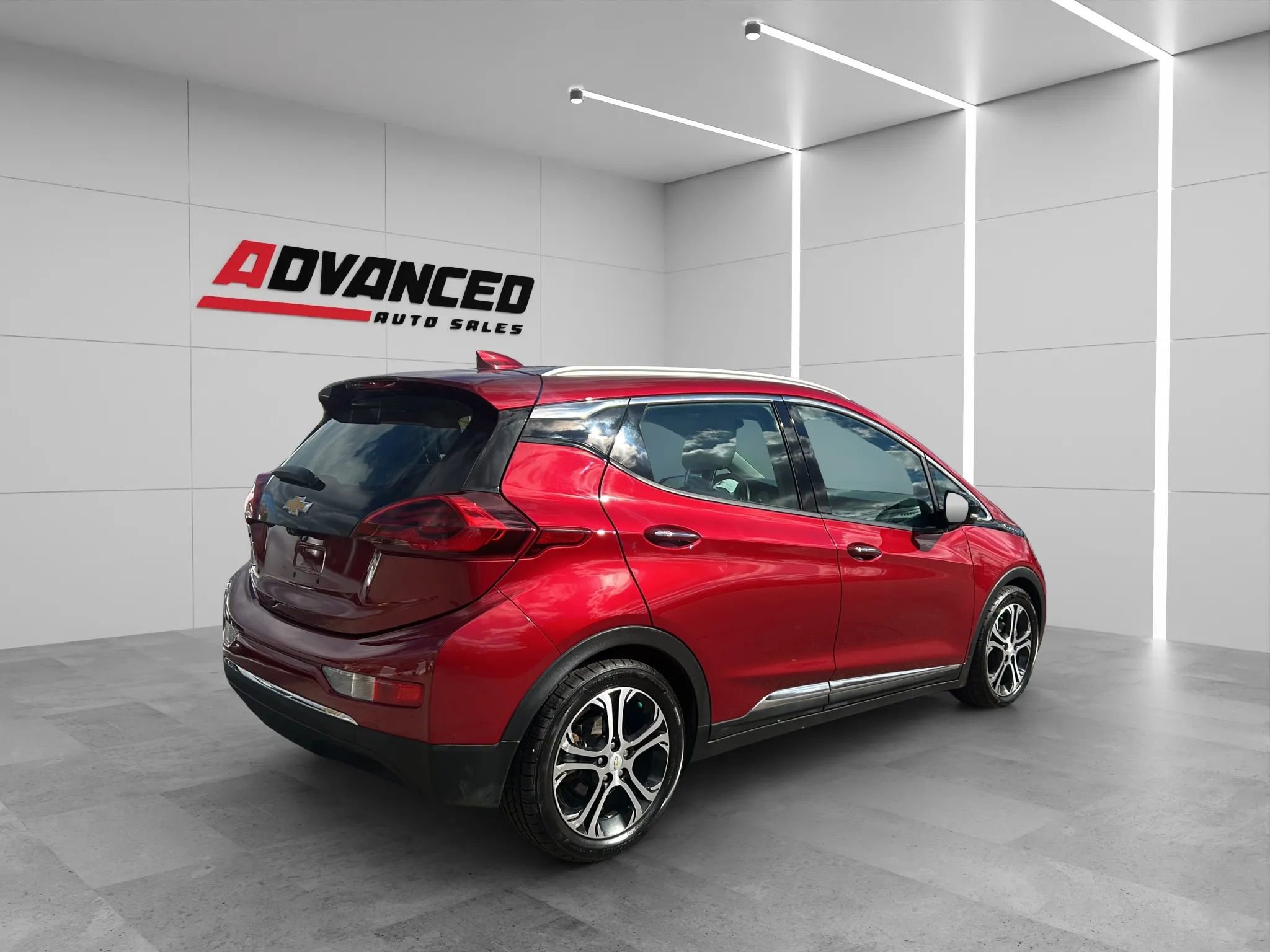 Used 2017 Chevrolet Bolt Premier w/ Driver Confidence II Package image 6