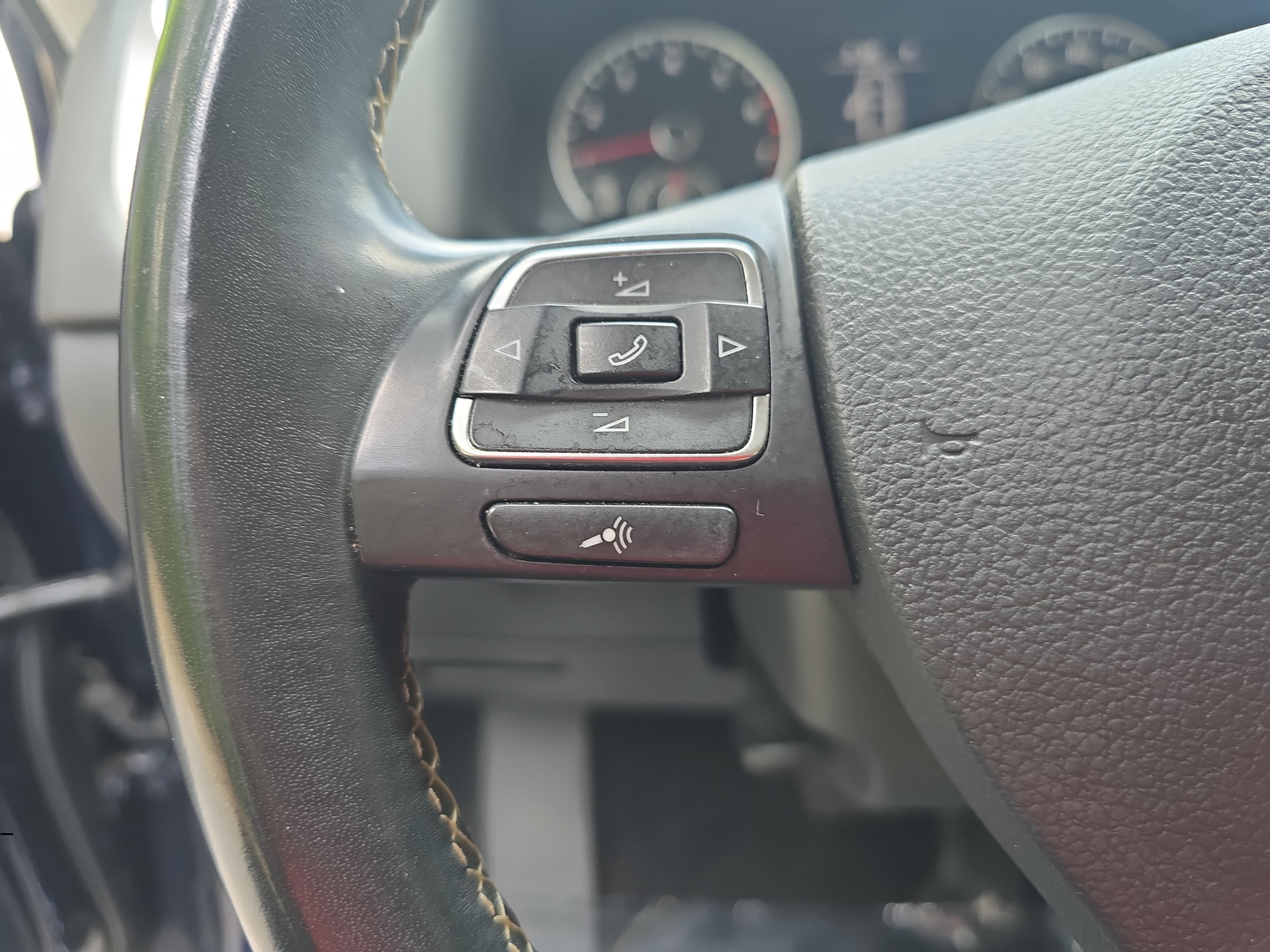Used 2016 Volkswagen Tiguan S AWD/4WD image 16