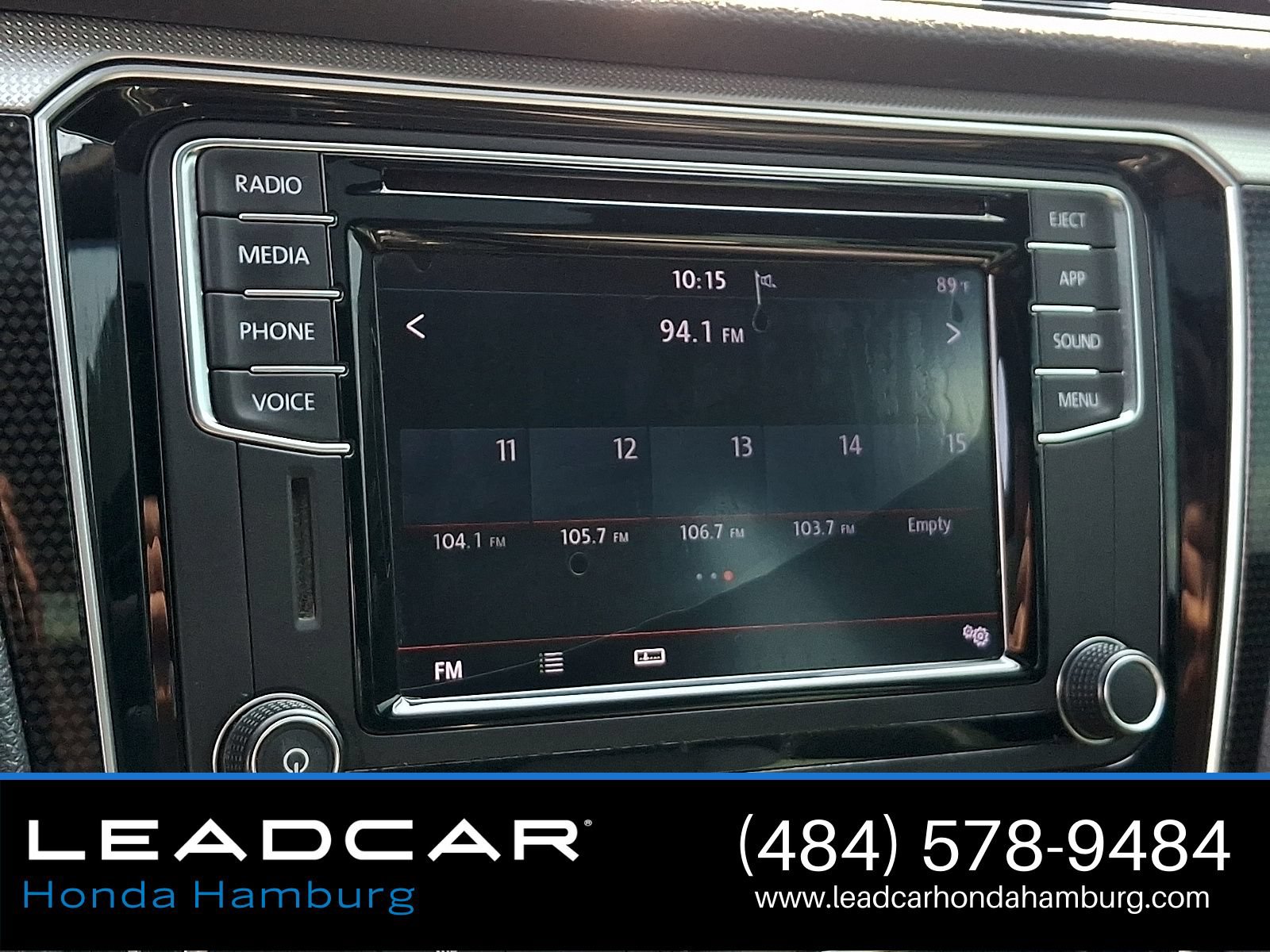 Used 2018 Volkswagen Passat 3.6 FWD image 19