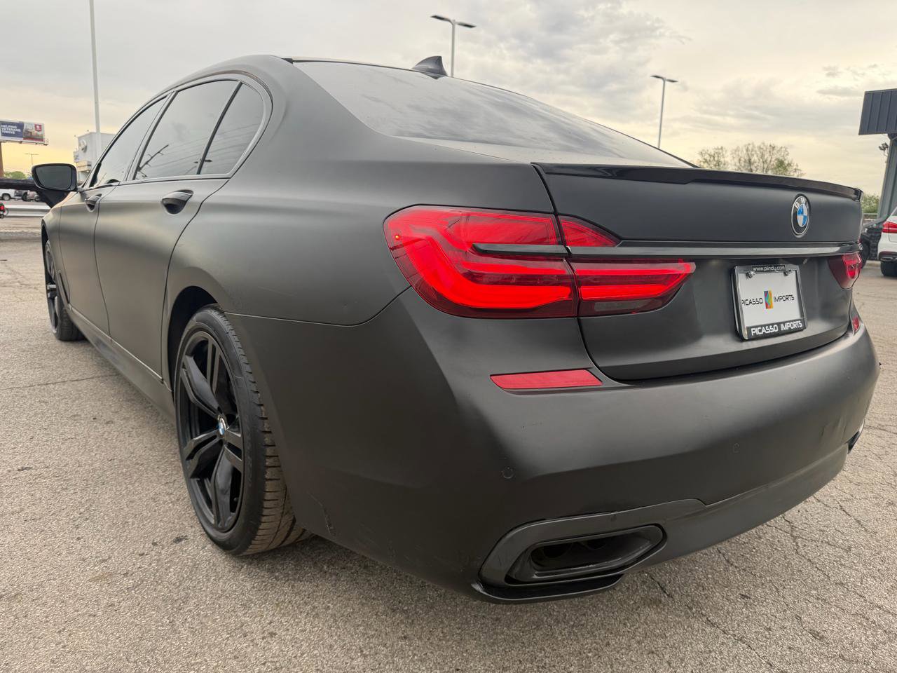 Used 2018 BMW 750i xDrive AWD/4WD image 7