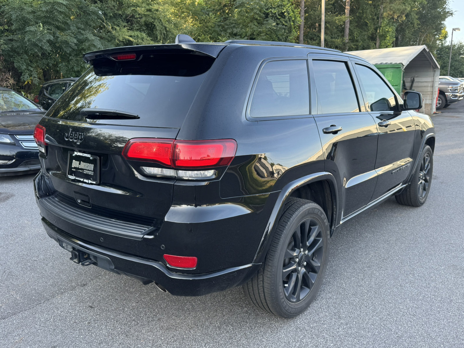 Used 2021 Jeep Grand Cherokee Laredo X AWD/4WD image 5