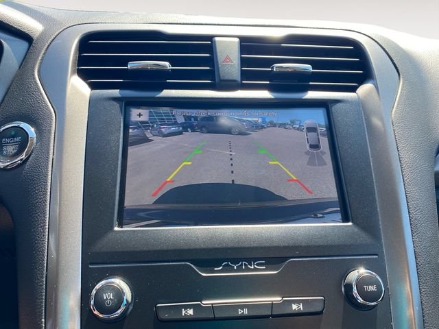 Used 2019 Ford Fusion SE FWD image 27