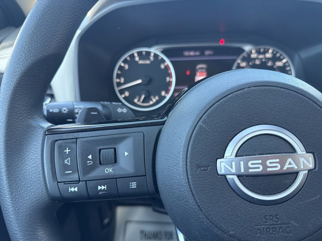 Used 2023 Nissan Rogue SV AWD/4WD image 18