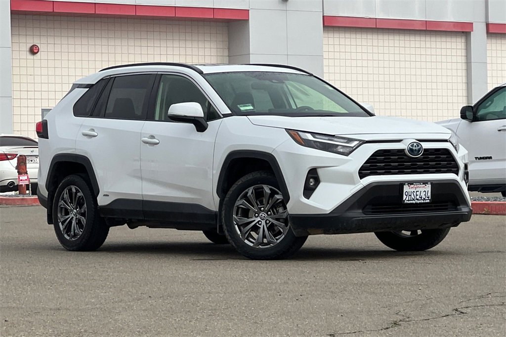 Certified 2023 Toyota RAV4 XLE Premium image 2