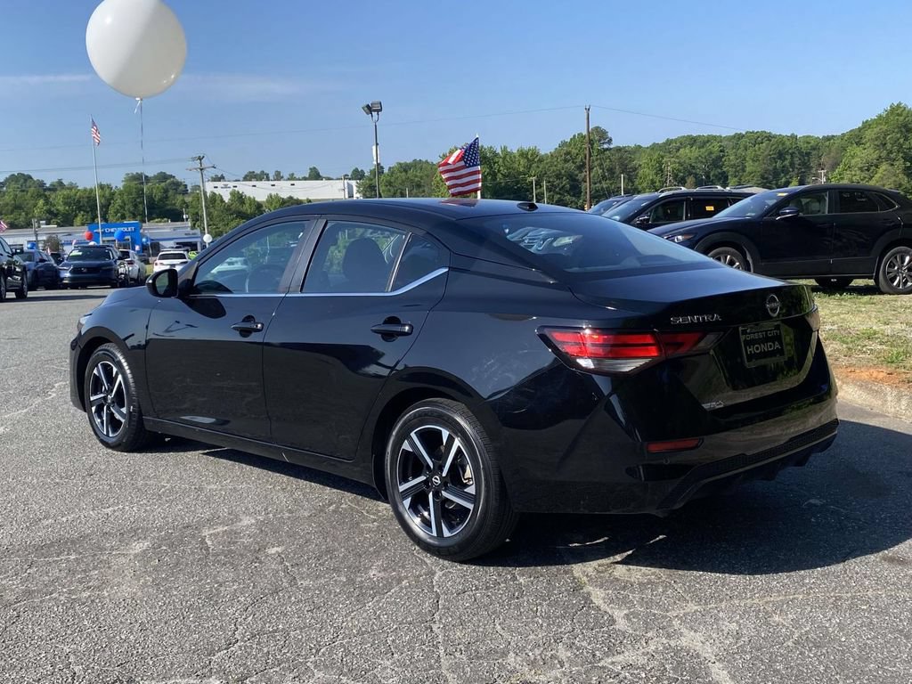 Used 2024 Nissan Sentra SV FWD image 3
