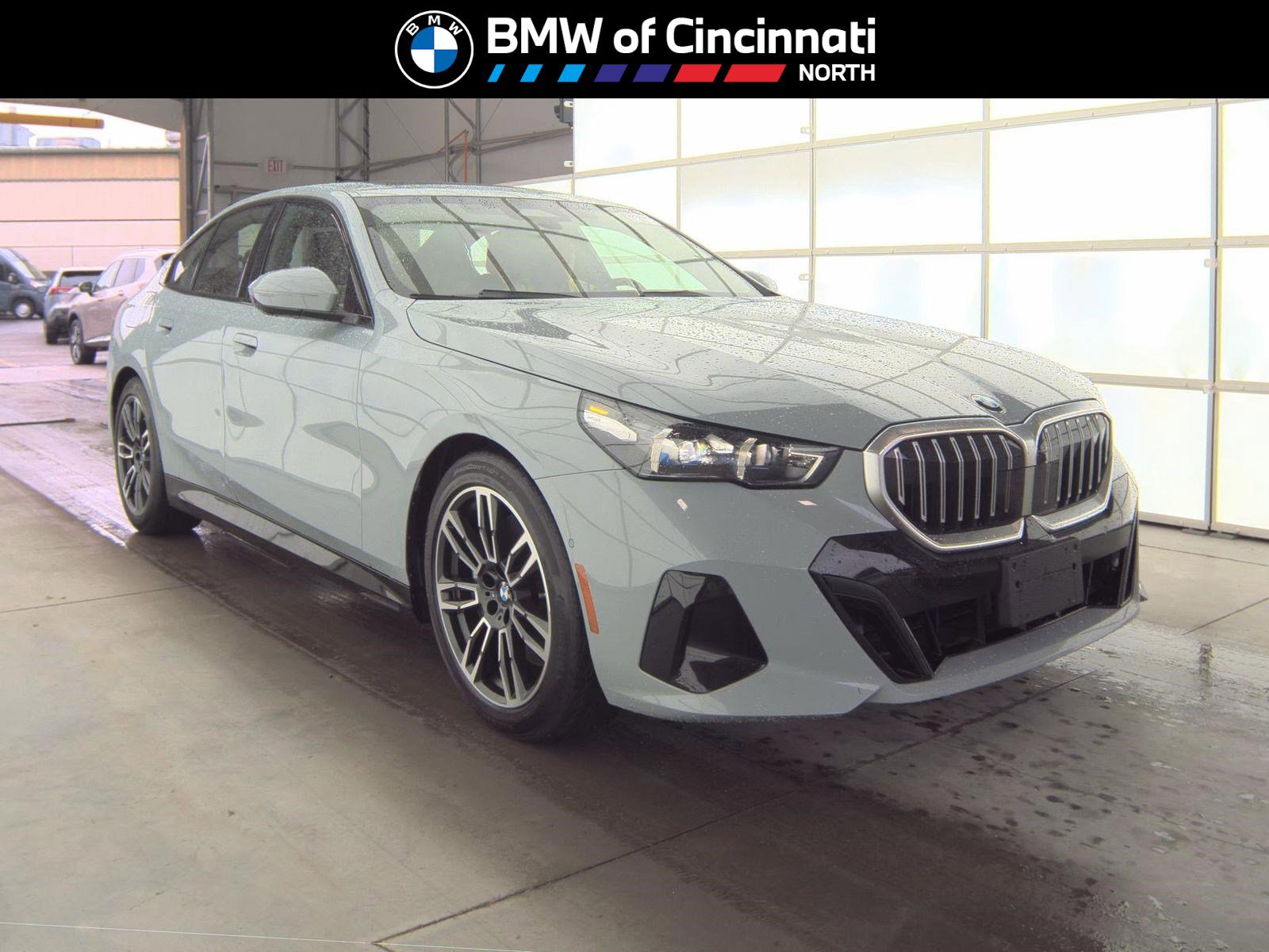 Used 2026 BMW 540i xDrive w/ M Sport Package AWD/4WD image 1
