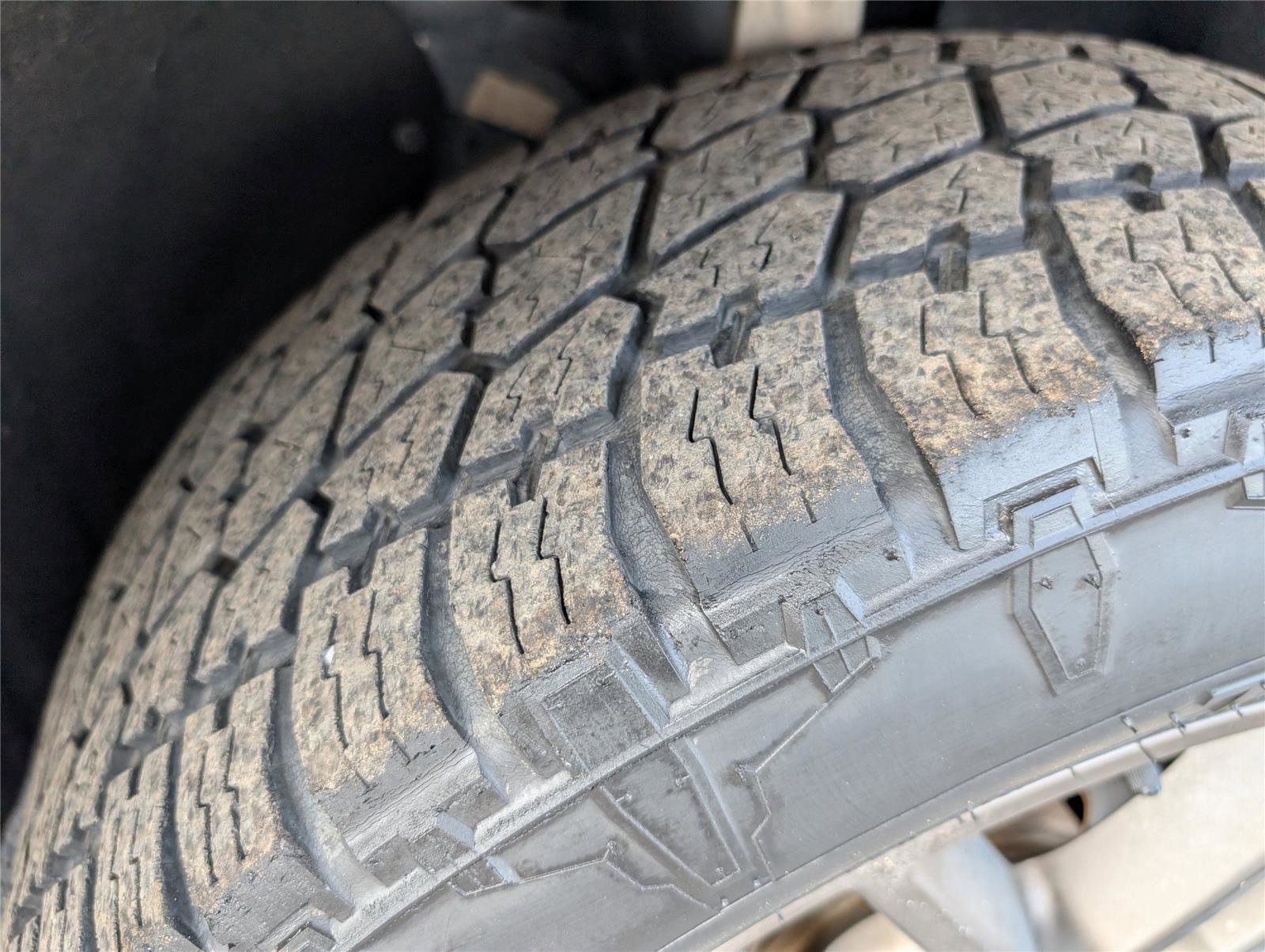 Used 2016 Jeep Grand Cherokee Laredo 75th Anniversary image 39