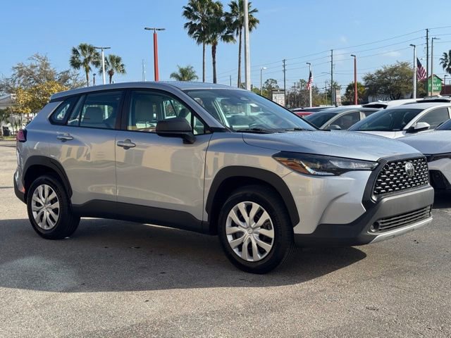 Used 2023 Toyota Corolla Cross L image 7