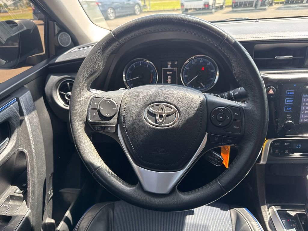 Used 2017 Toyota Corolla SE w/ Carpet Mat Package (TMS) FWD image 19