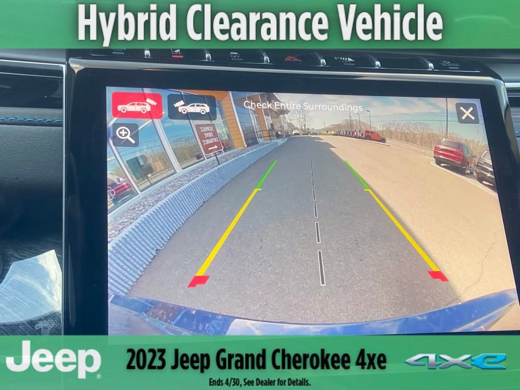 New 2023 Jeep Grand Cherokee Trailhawk w/ Advanced Protech Group II image 31