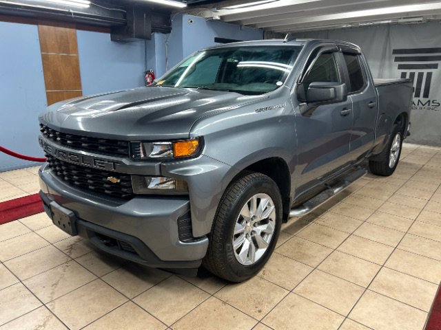 Used 2019 Chevrolet Silverado 1500 Custom w/ Custom Value Package image 1