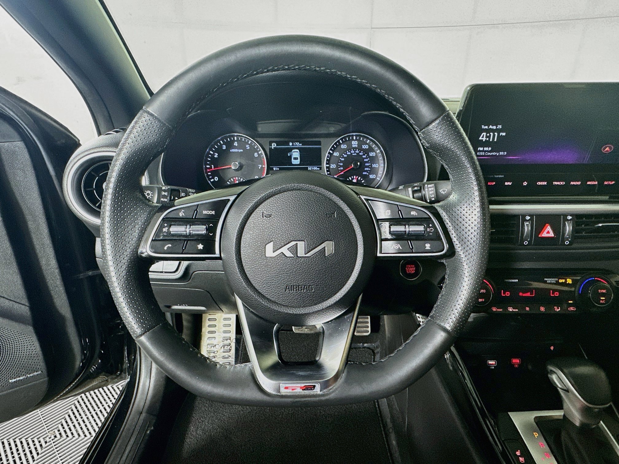 Used 2023 Kia Forte GT-Line w/ GT-Line Premium Package FWD image 15