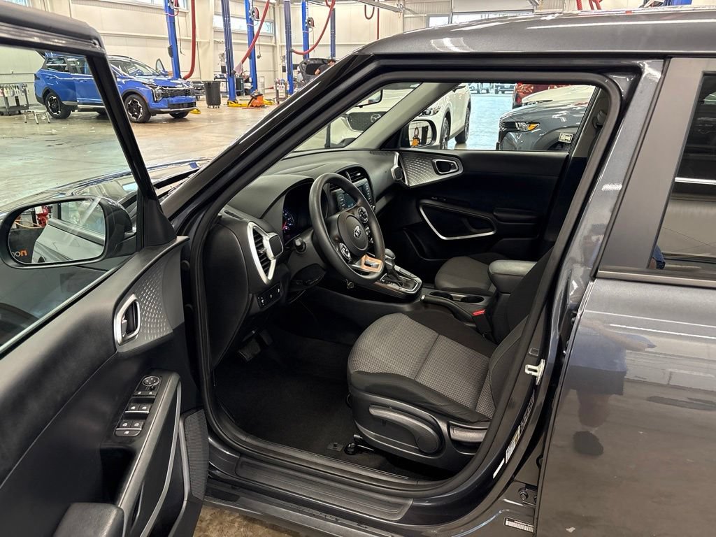 Certified 2021 Kia Soul LX FWD image 18