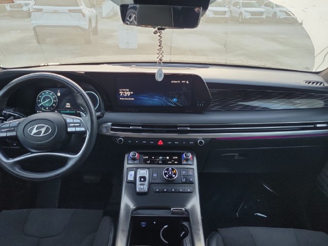 Used 2025 Hyundai Palisade Calligraphy AWD/4WD image 9