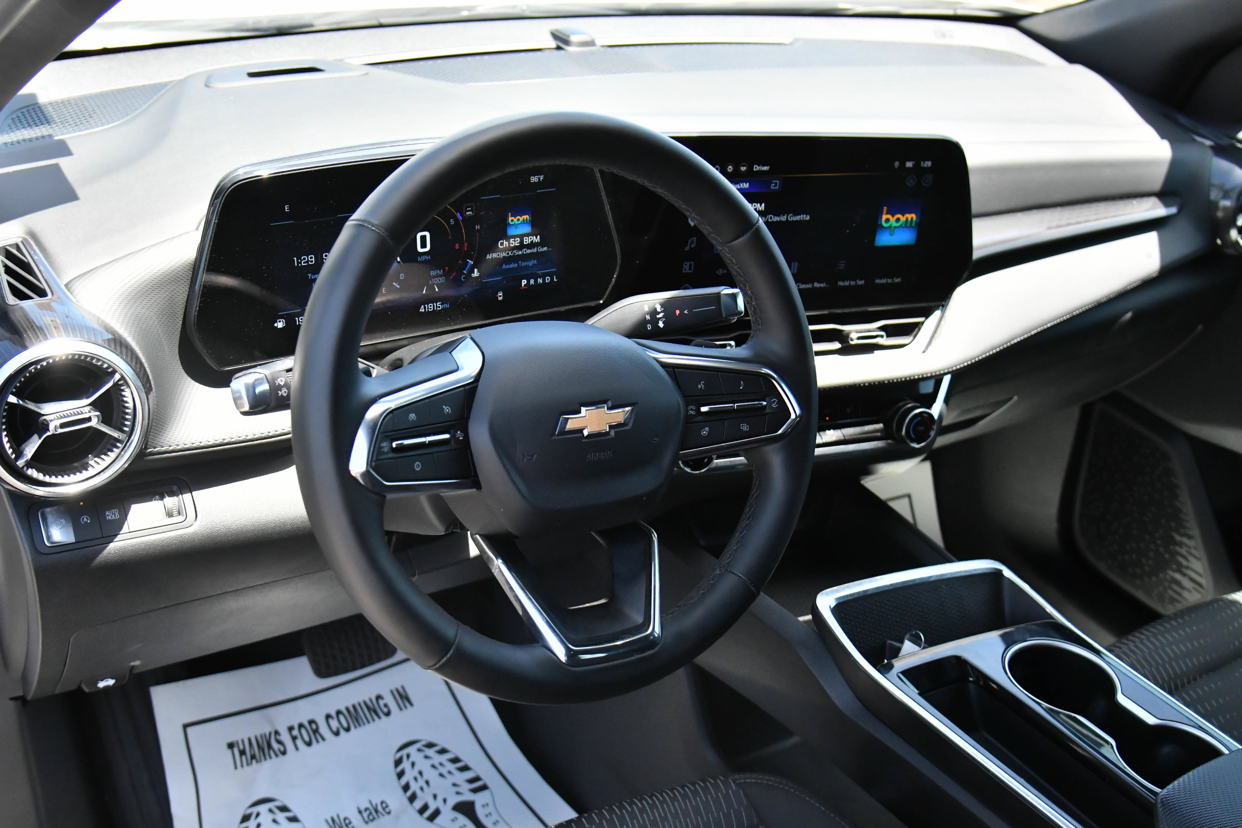 Used 2025 Chevrolet Equinox LT FWD image 14