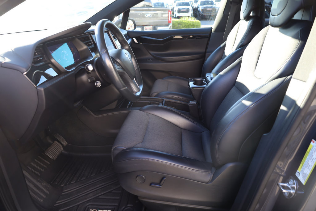 Used 2018 Tesla Model X 100D AWD/4WD image 11