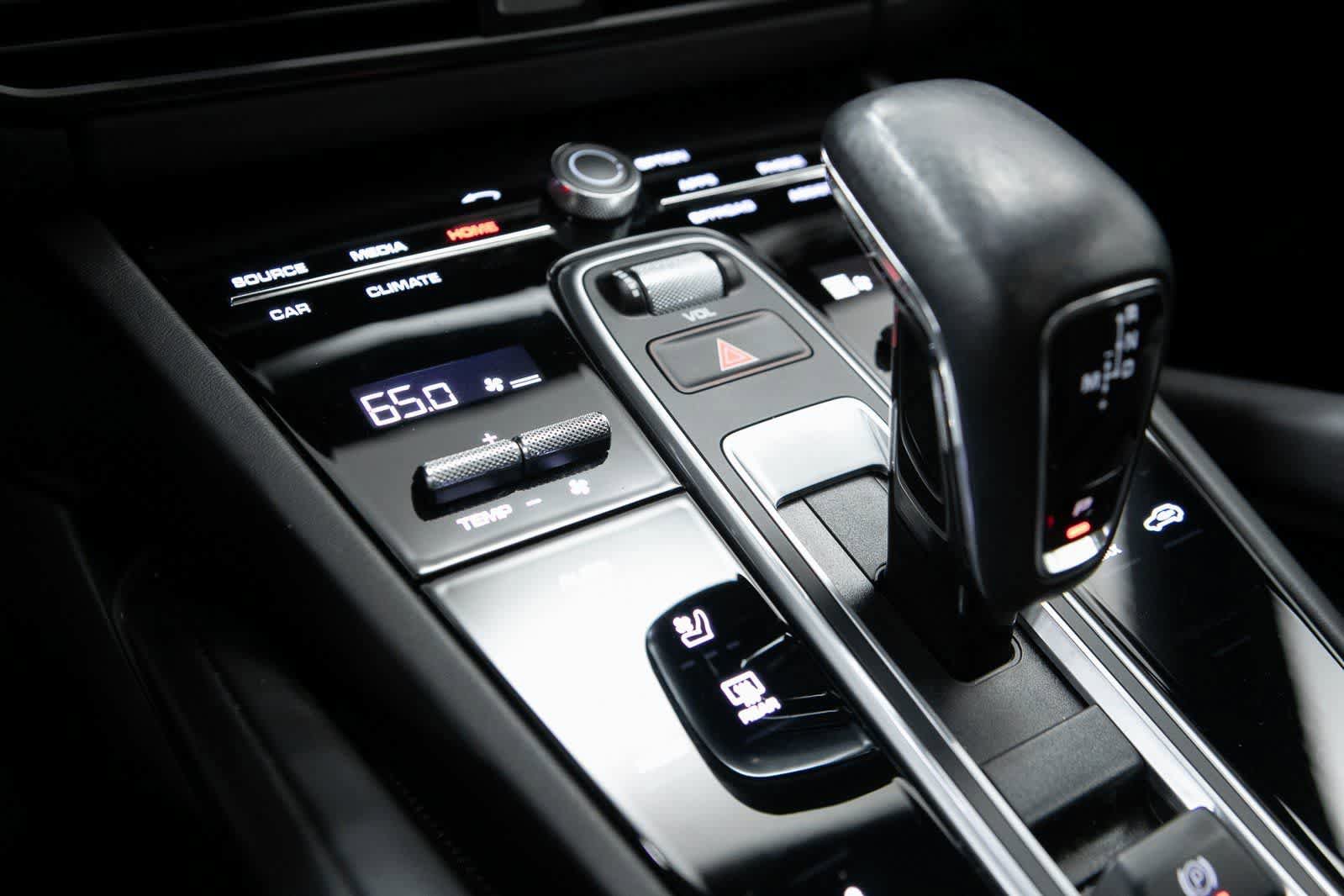 Certified 2023 Porsche Cayenne Turbo image 22