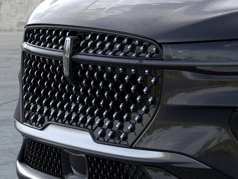 New 2026 Lincoln Nautilus Premier AWD/4WD image 17