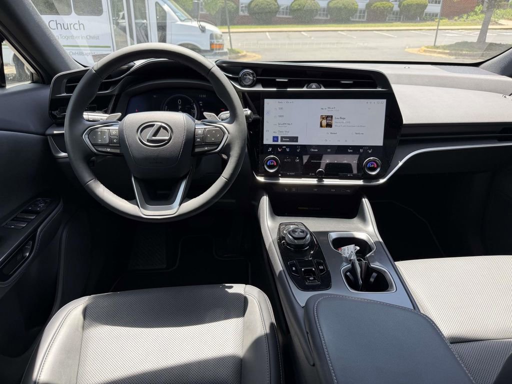 Used 2024 Lexus RZ 450e Premium w/ Technology Package AWD/4WD image 8