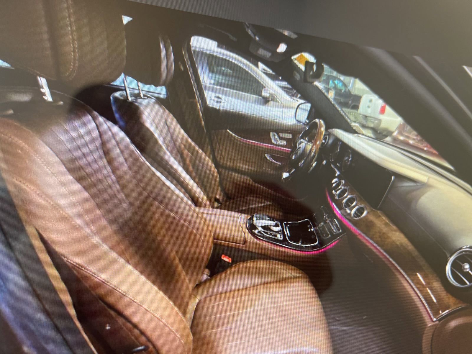 Used 2017 Mercedes-Benz E 400 4MATIC Wagon image 8