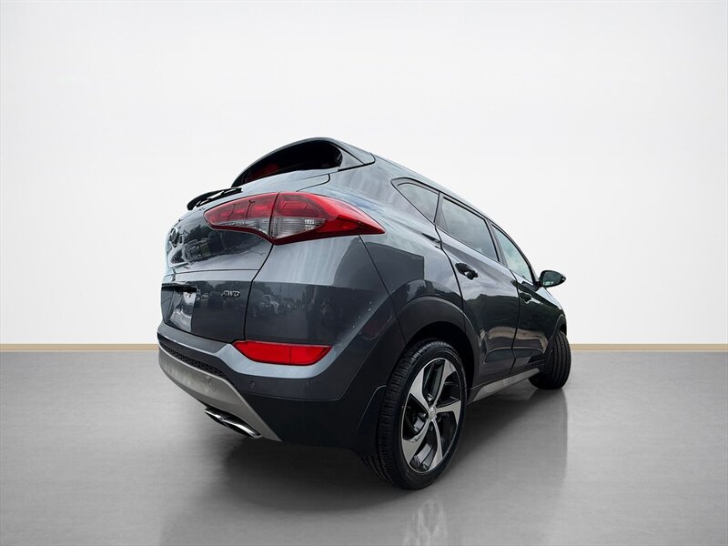 Used 2017 Hyundai Tucson Value AWD/4WD image 4