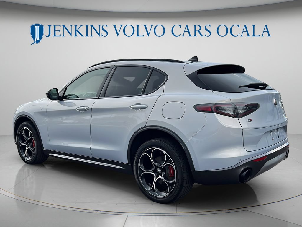 Used 2024 Alfa Romeo Stelvio Ti w/ Active Assist Plus Package AWD/4WD image 5