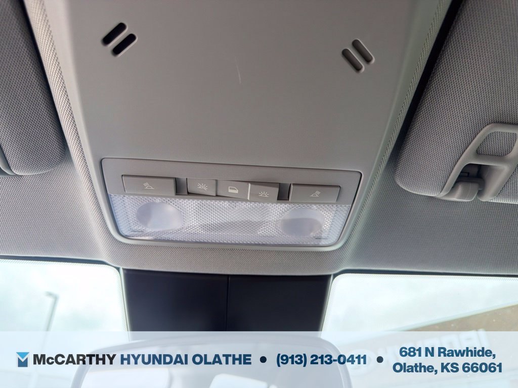 Used 2020 Chevrolet Trax LT w/ LT Convenience Package FWD image 27