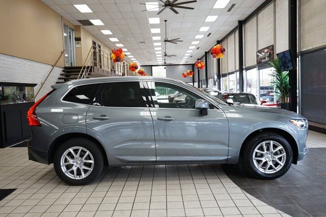 Used 2020 Volvo XC60 T5 Momentum image 17