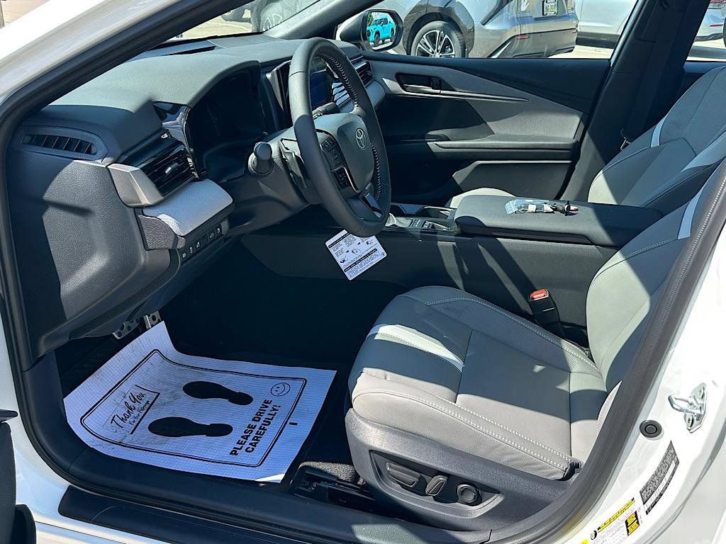 New 2026 Toyota Camry SE w/ Convenience Package FWD image 7