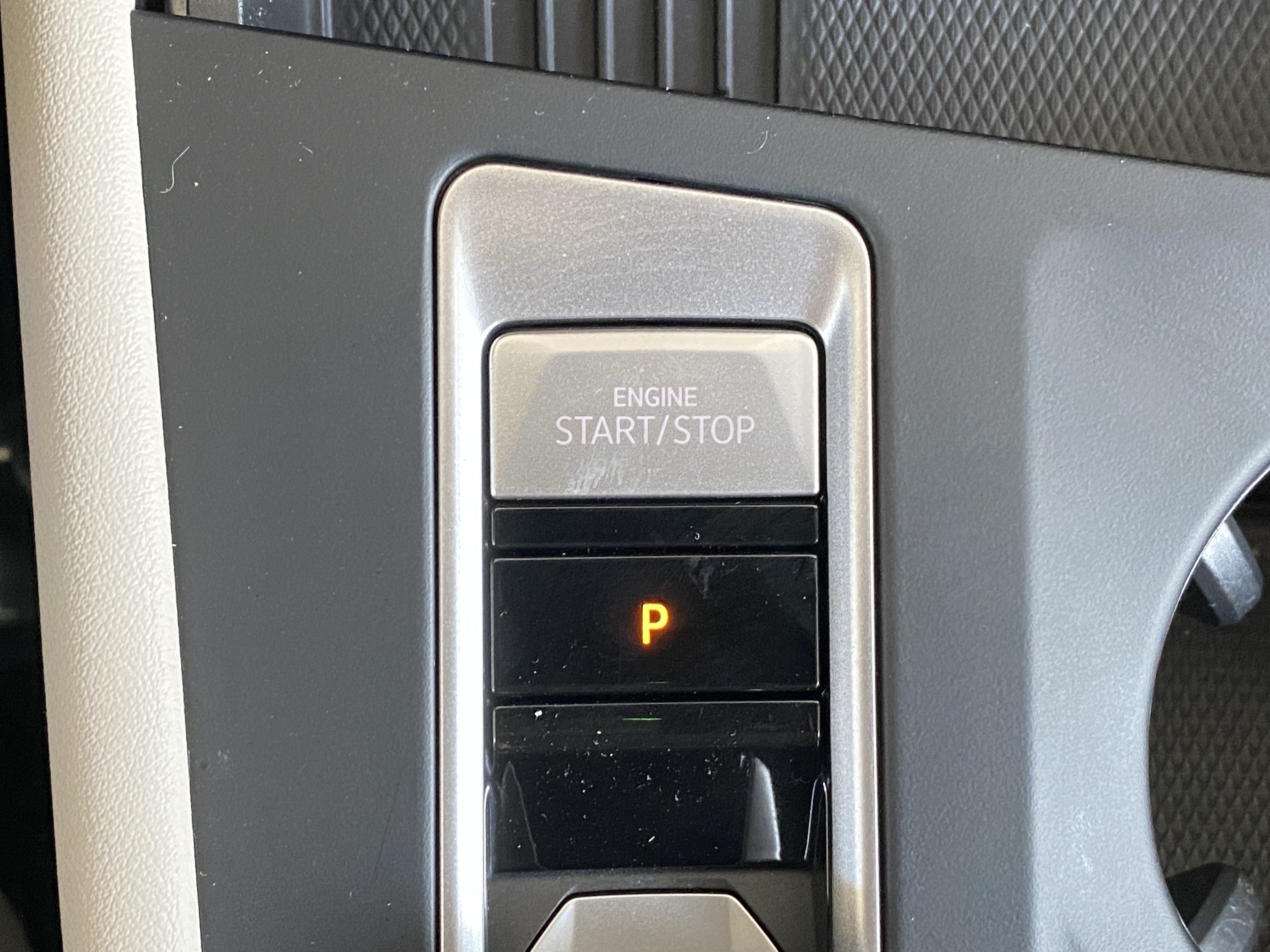 Certified 2026 Volkswagen Atlas SE AWD/4WD image 14