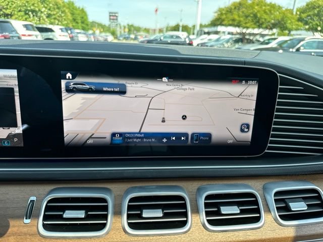 Used 2025 Mercedes-Benz GLS 450 4MATIC image 14