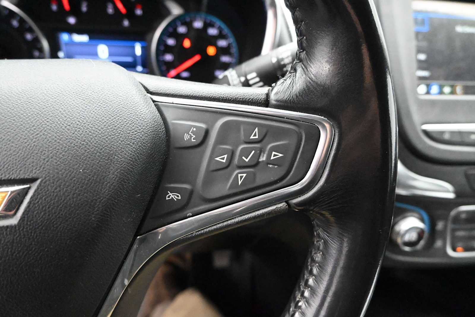 Used 2019 Chevrolet Equinox LT FWD image 15