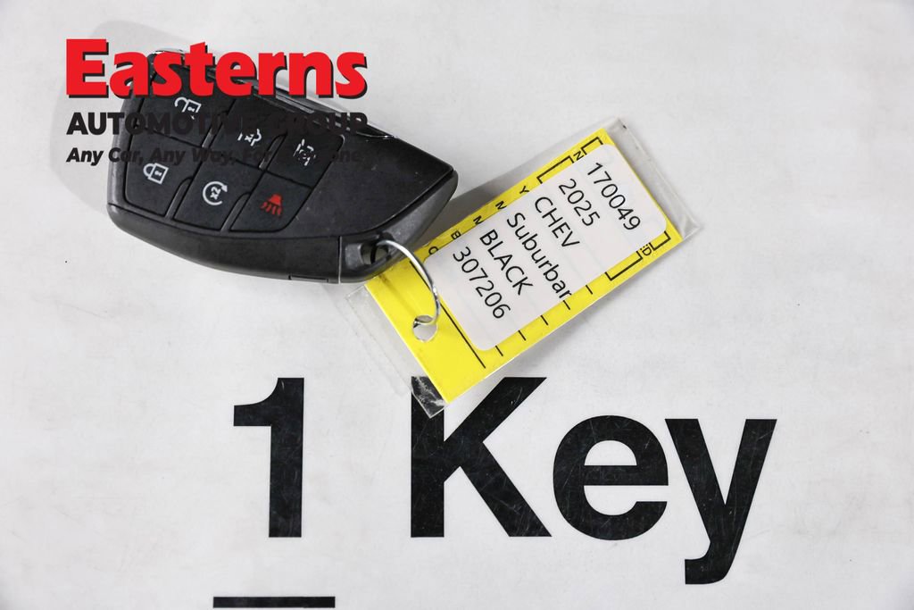 Used 2025 Chevrolet Suburban Z71 AWD/4WD image 27