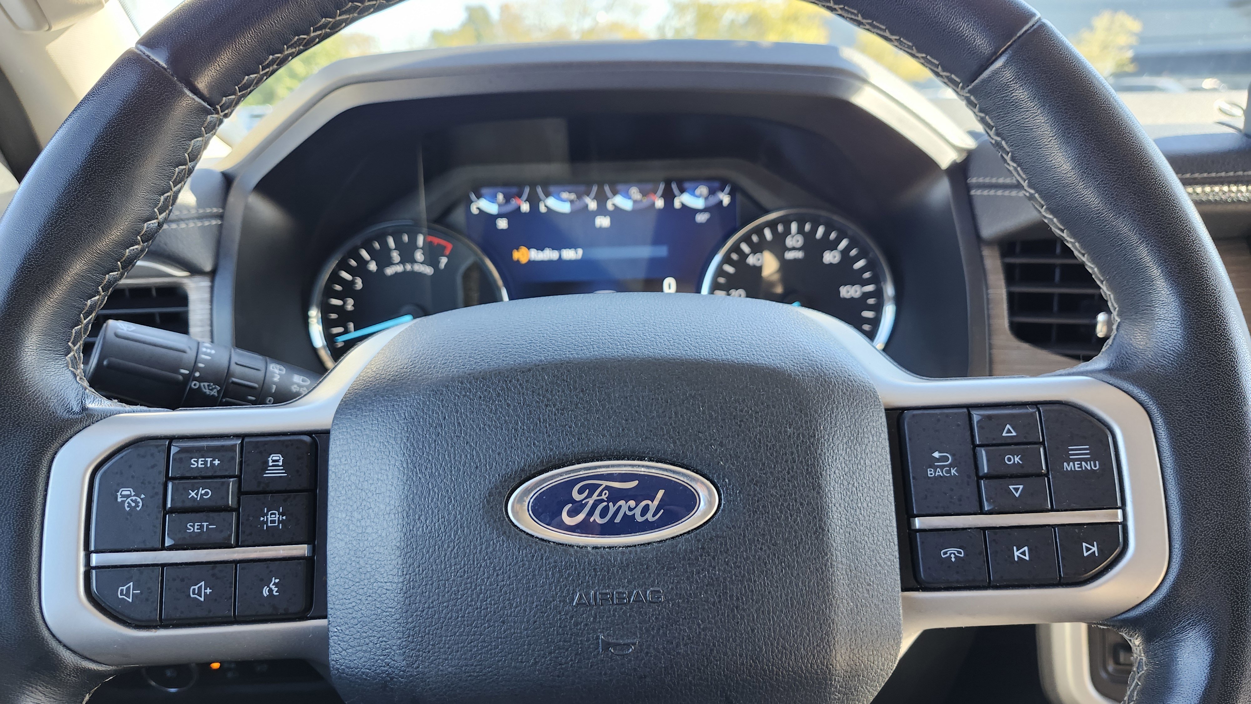 Used 2023 Ford Expedition Limited image 23