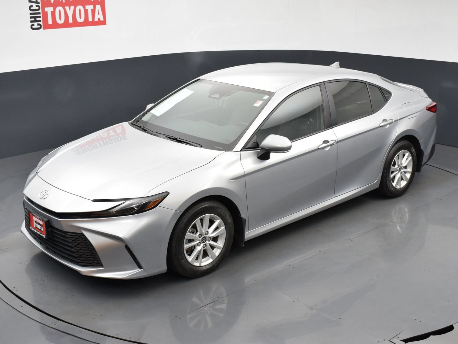 Used 2025 Toyota Camry LE w/ Convenience Package FWD image 25