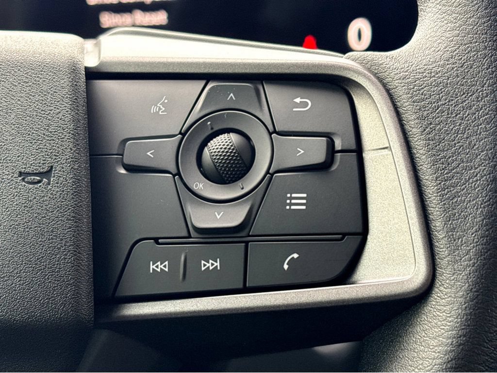 New 2026 Nissan Sentra SV w/ SV Convenience Package FWD image 16