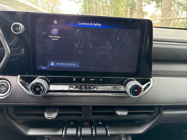 Used 2024 Chevrolet Colorado Trail Boss image 24