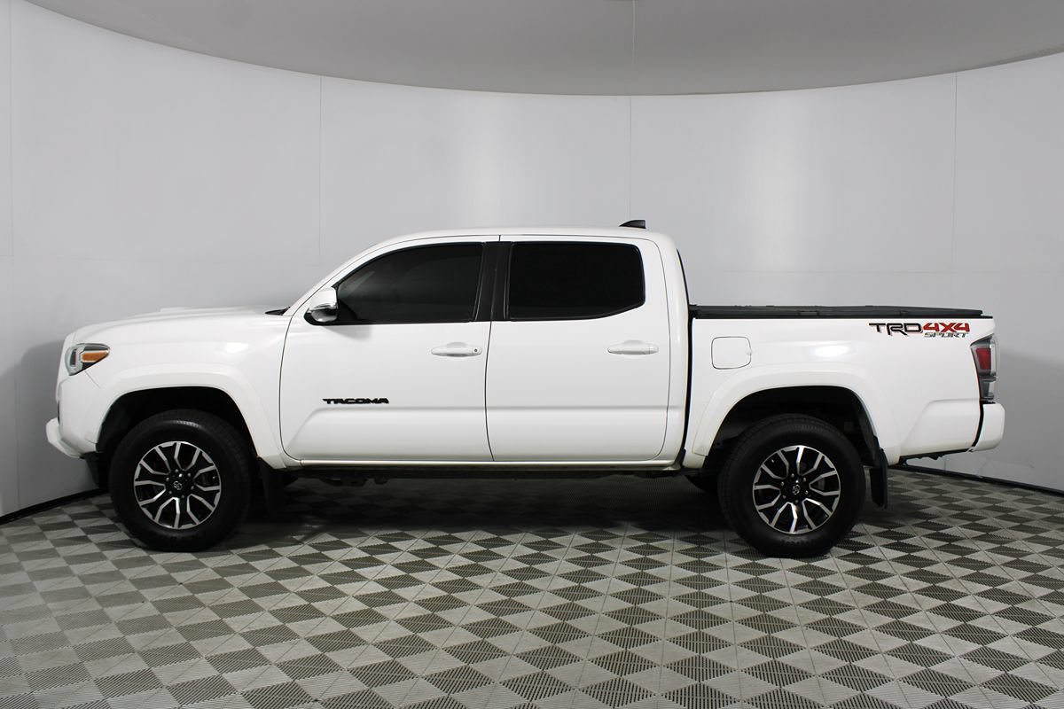 Used 2020 Toyota Tacoma TRD Sport w/ Technology Package AWD/4WD image 30