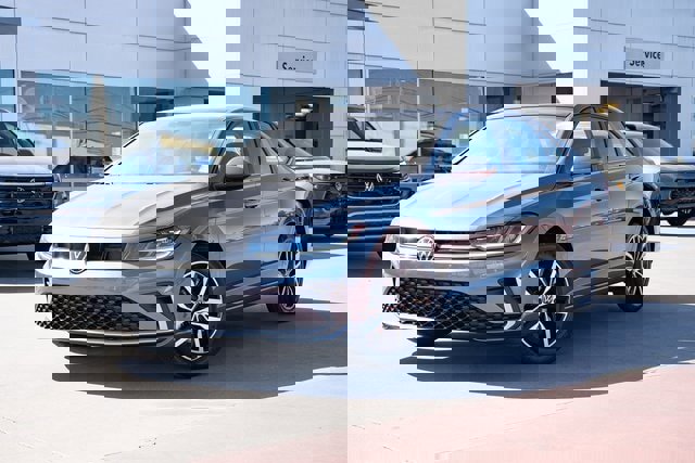 New 2026 Volkswagen Jetta SE image 2