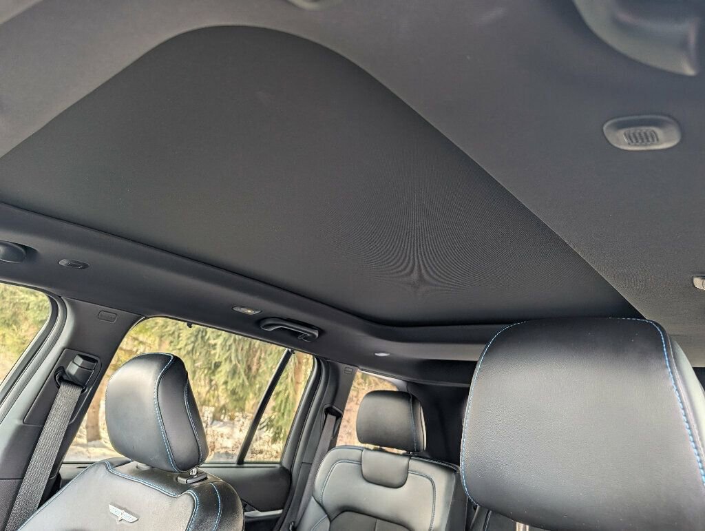 Used 2022 Jeep Grand Cherokee Trailhawk w/ Advanced Protech Group II image 38