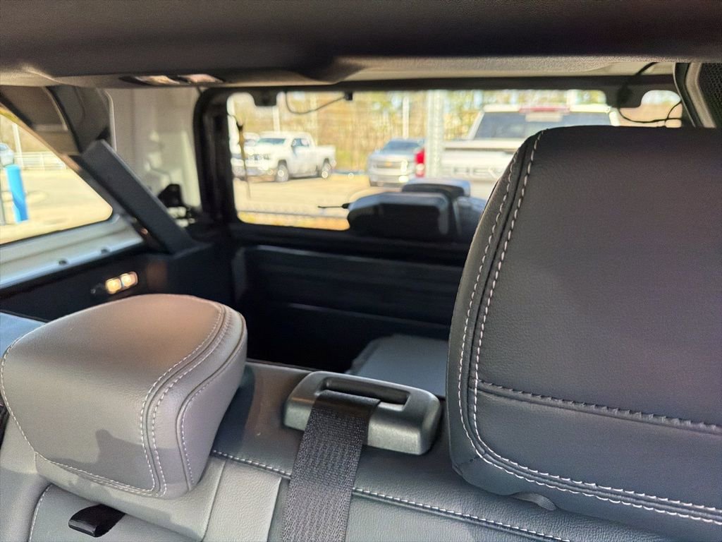 Used 2024 Ford Bronco Outer Banks image 12