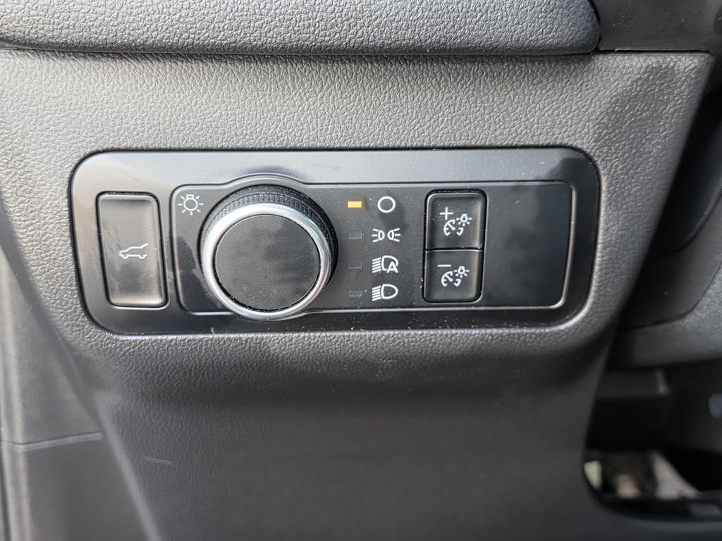Used 2024 Ford Escape Active w/ Cold Weather Package FWD image 27