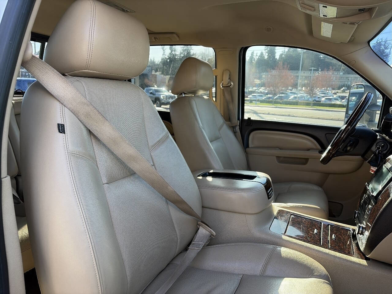 Used 2014 GMC Sierra 2500 Denali w/ Suspension Package, Off-Road image 18