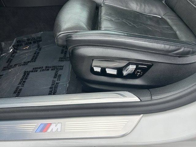 Used 2020 BMW 740i xDrive w/ M Sport Package AWD/4WD image 17