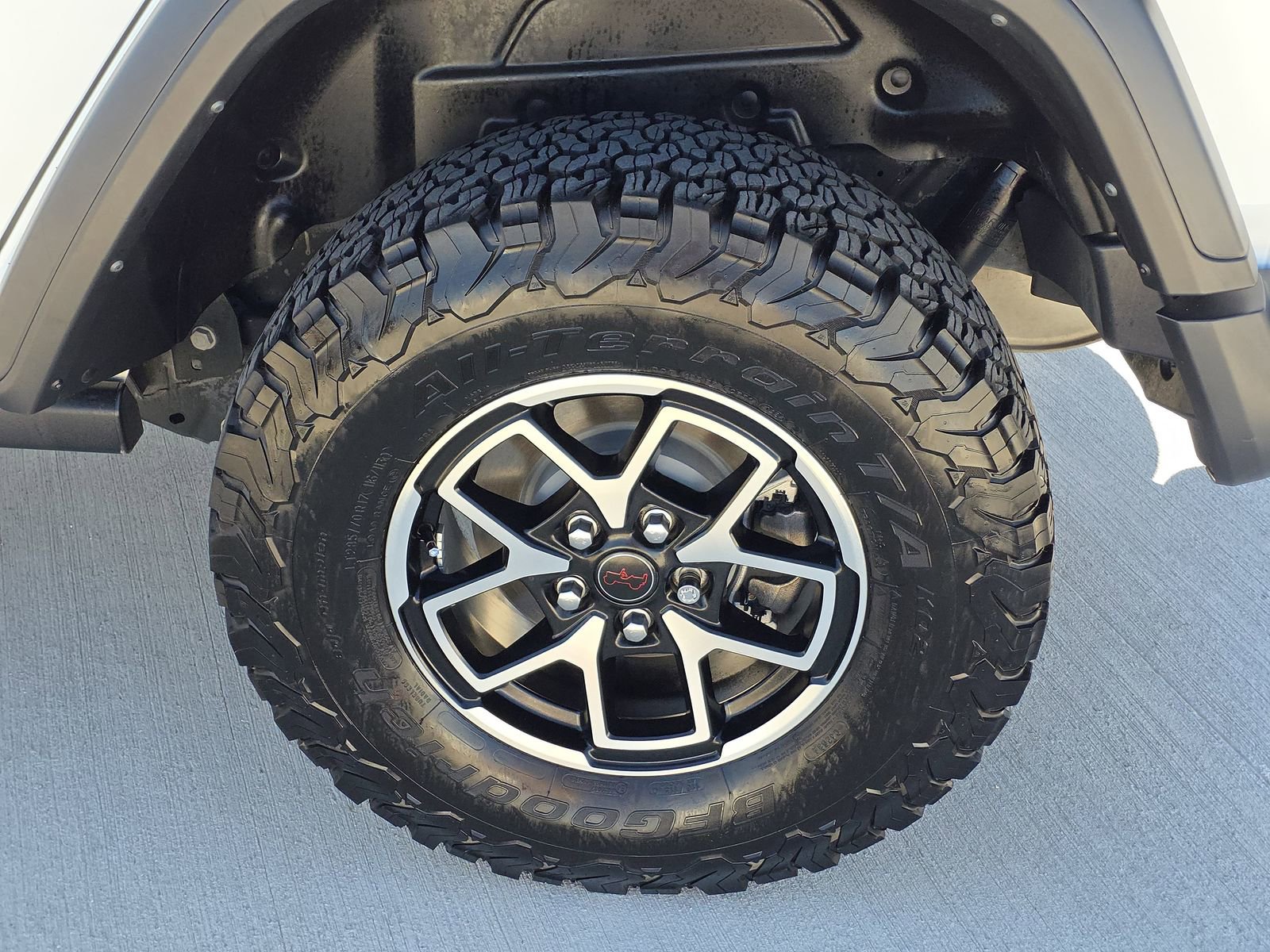 Used 2024 Jeep Wrangler Rubicon image 9